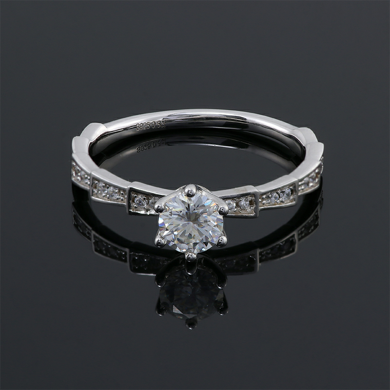 0.5 Carat 5 Mm Round Cut Moissanite Engagement Ring in Sterling Silver