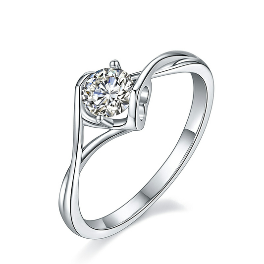 0.5 Carat Moissanite Round Cut Diamond Moissanite Ring in 925 Sterling Silver